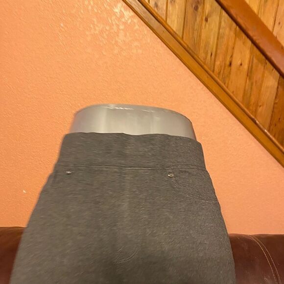 Seven7 Ponte Knit Leggings in Charcoal Gray Small NWT - Picture 5 of 12